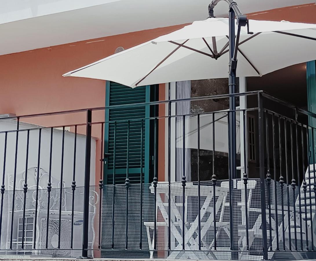 “L'Alcova Delle Sirene” Apartment Bergeggi Bagian luar foto