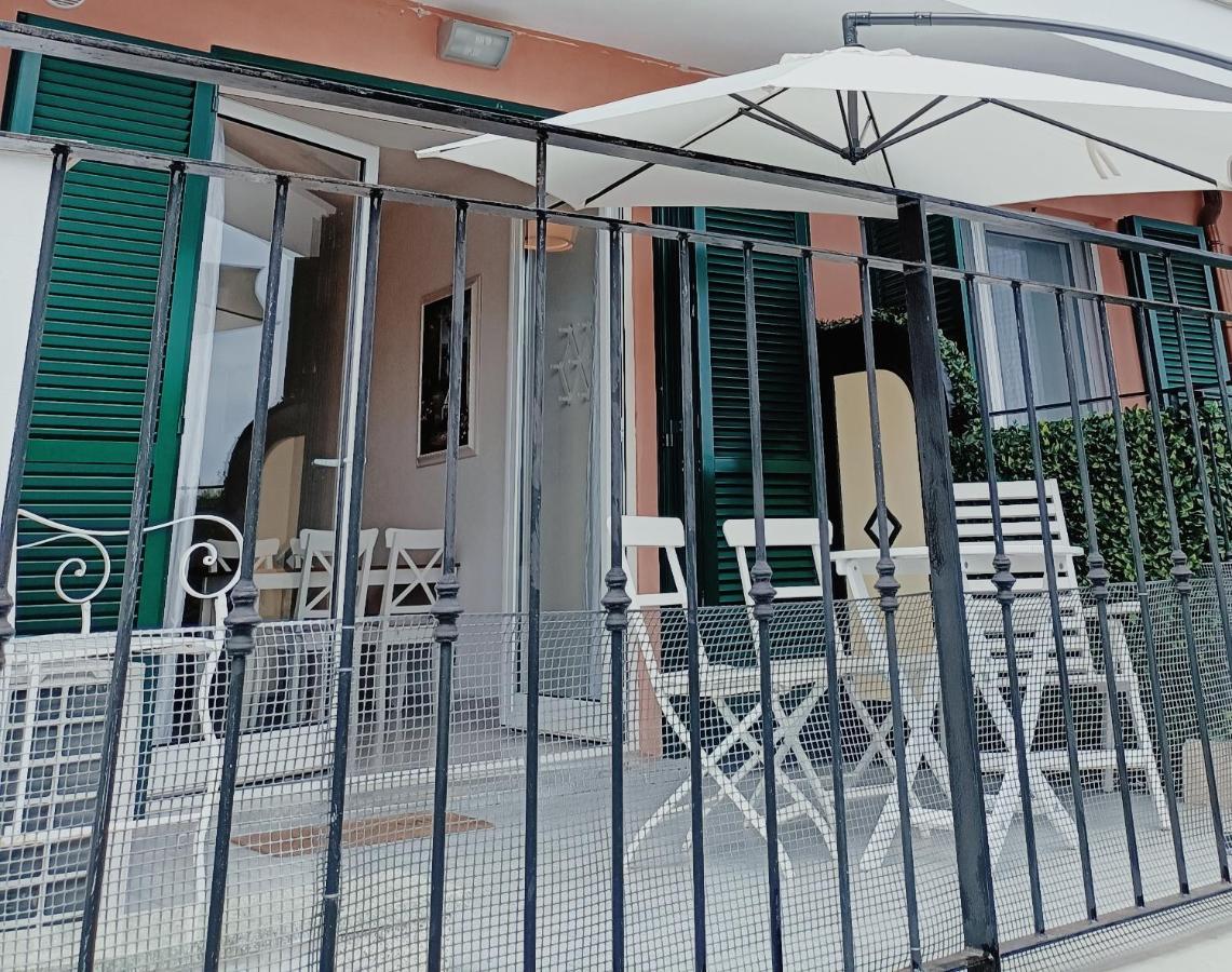 “L'Alcova Delle Sirene” Apartment Bergeggi Bagian luar foto