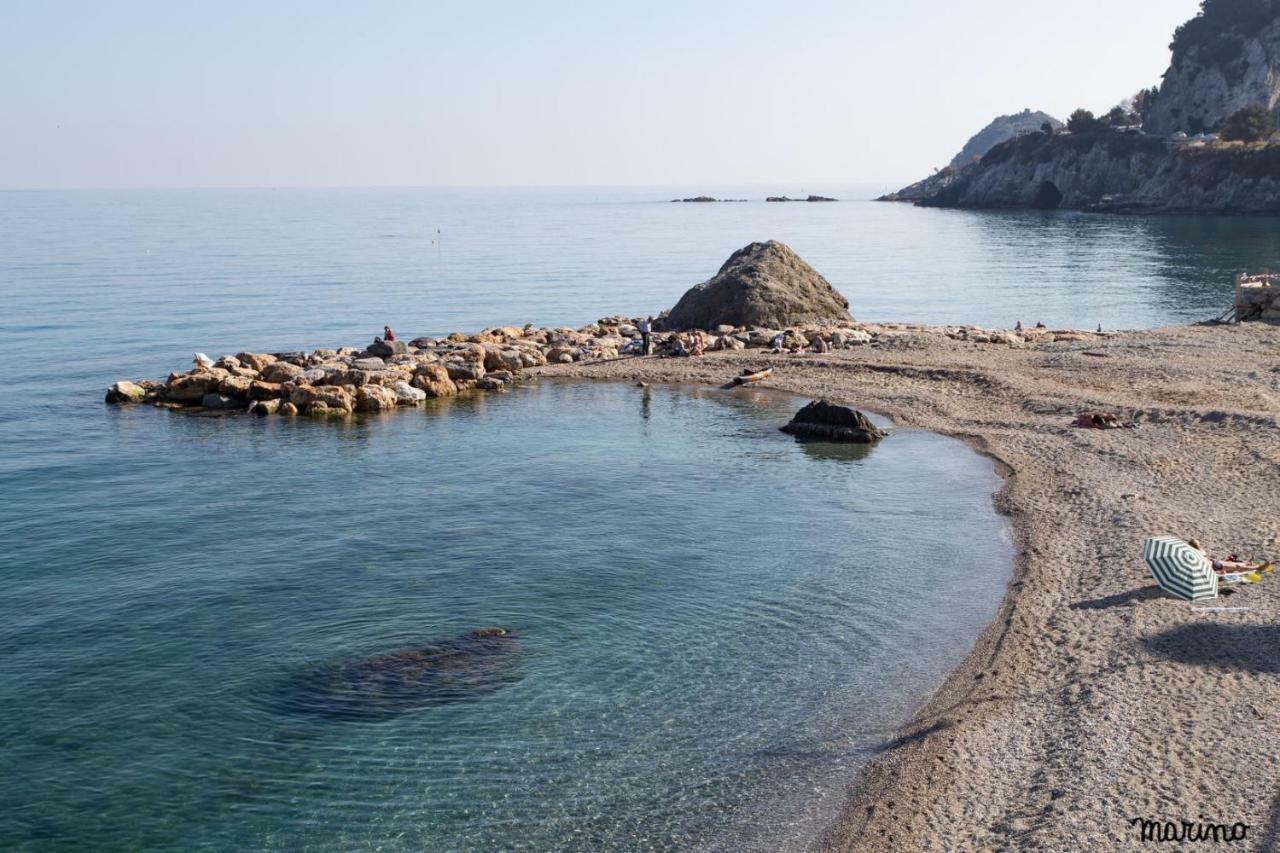 “L'Alcova Delle Sirene” Apartment Bergeggi Bagian luar foto